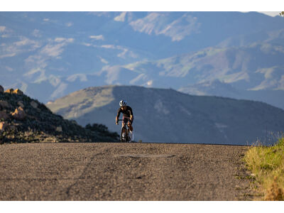 GIANT Rev Pro Mips Helmet Matt Black click to zoom image