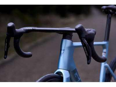 GIANT Contact SLR 1 Aero Integrated Handlebar click to zoom image