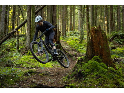 GIANT Stance Black click to zoom image