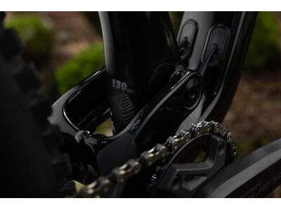 GIANT Stance Black click to zoom image