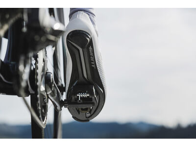 GIANT Surge Pro Shoe White click to zoom image