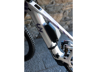 LIV Intrigue Advanced E+ 0 Prism Pearl click to zoom image