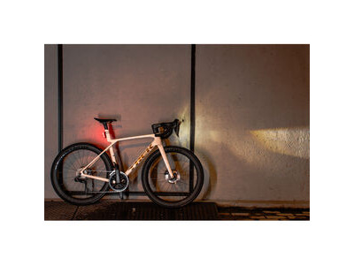 Moon Sport Titan Max (1700lm) click to zoom image