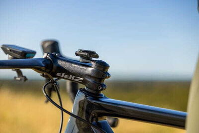 Quad Lock Stem Cap Mount click to zoom image