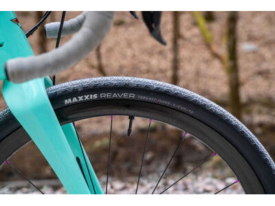 Maxxis TYRE MaxGRV Reaver 700x45 HYPRX click to zoom image