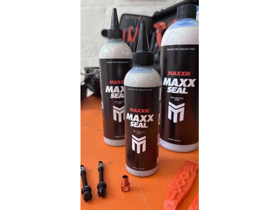 Maxxis Maxx Seal 250ml click to zoom image
