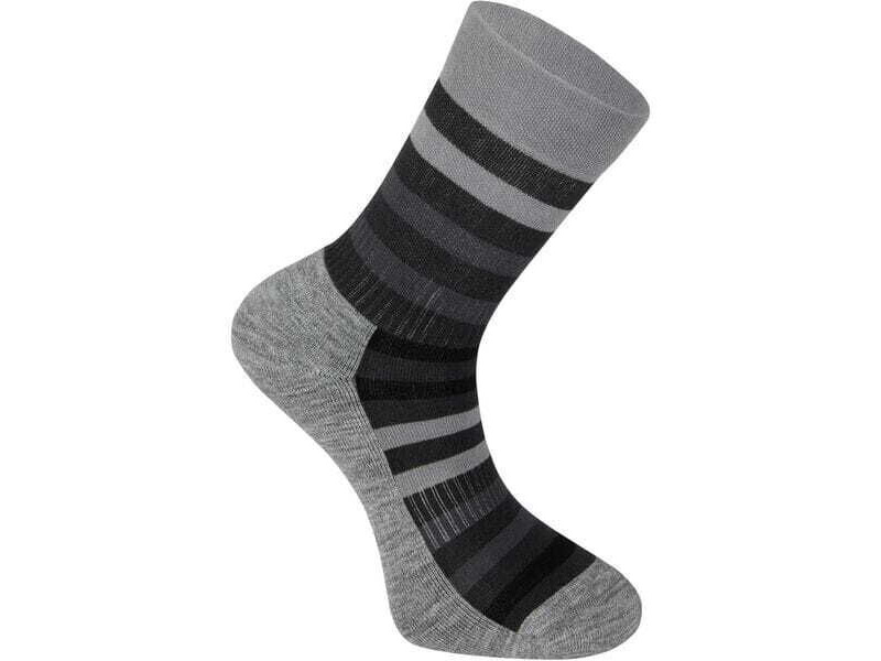 MADISON Roam Isoler Merino 4 Season Sock, black fade click to zoom image