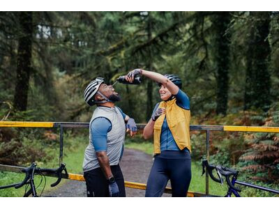 MADISON Roam Women's Windproof Packable Primaloft Gilet, golden yellow click to zoom image